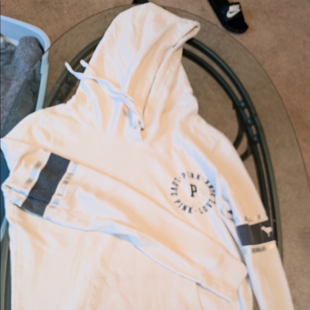 VS pink thin hoodie